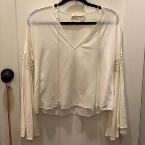 Bell sleeve shirt
